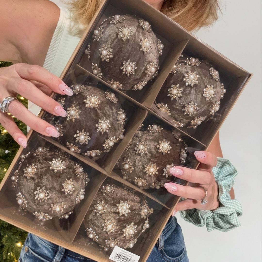 Taupe Pearl & Rhinestone Embellished Velvet Box Set