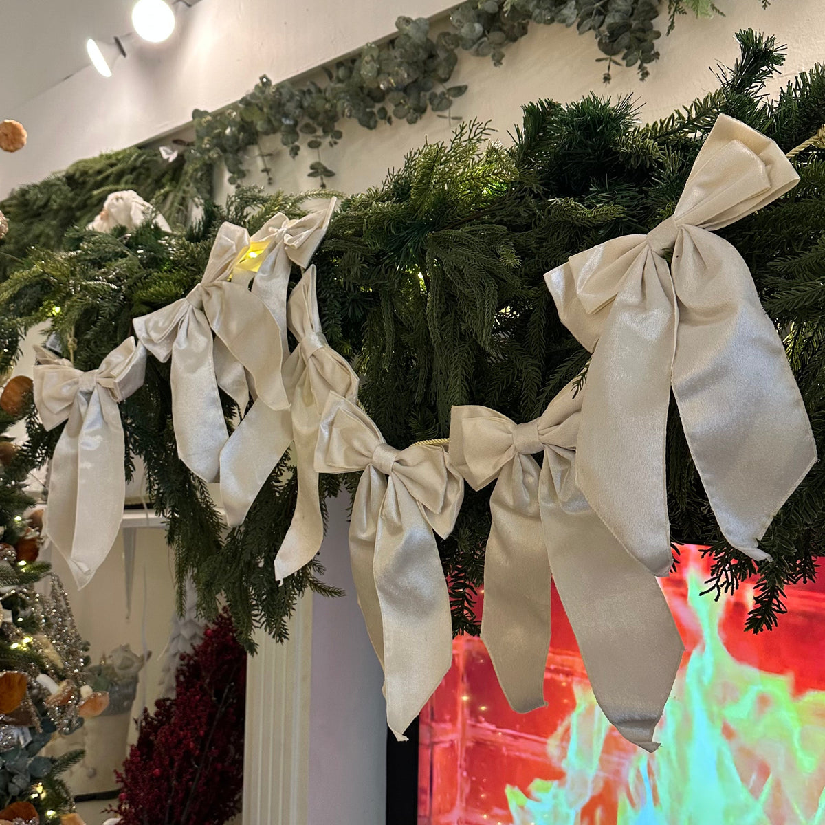 Bow Garland
