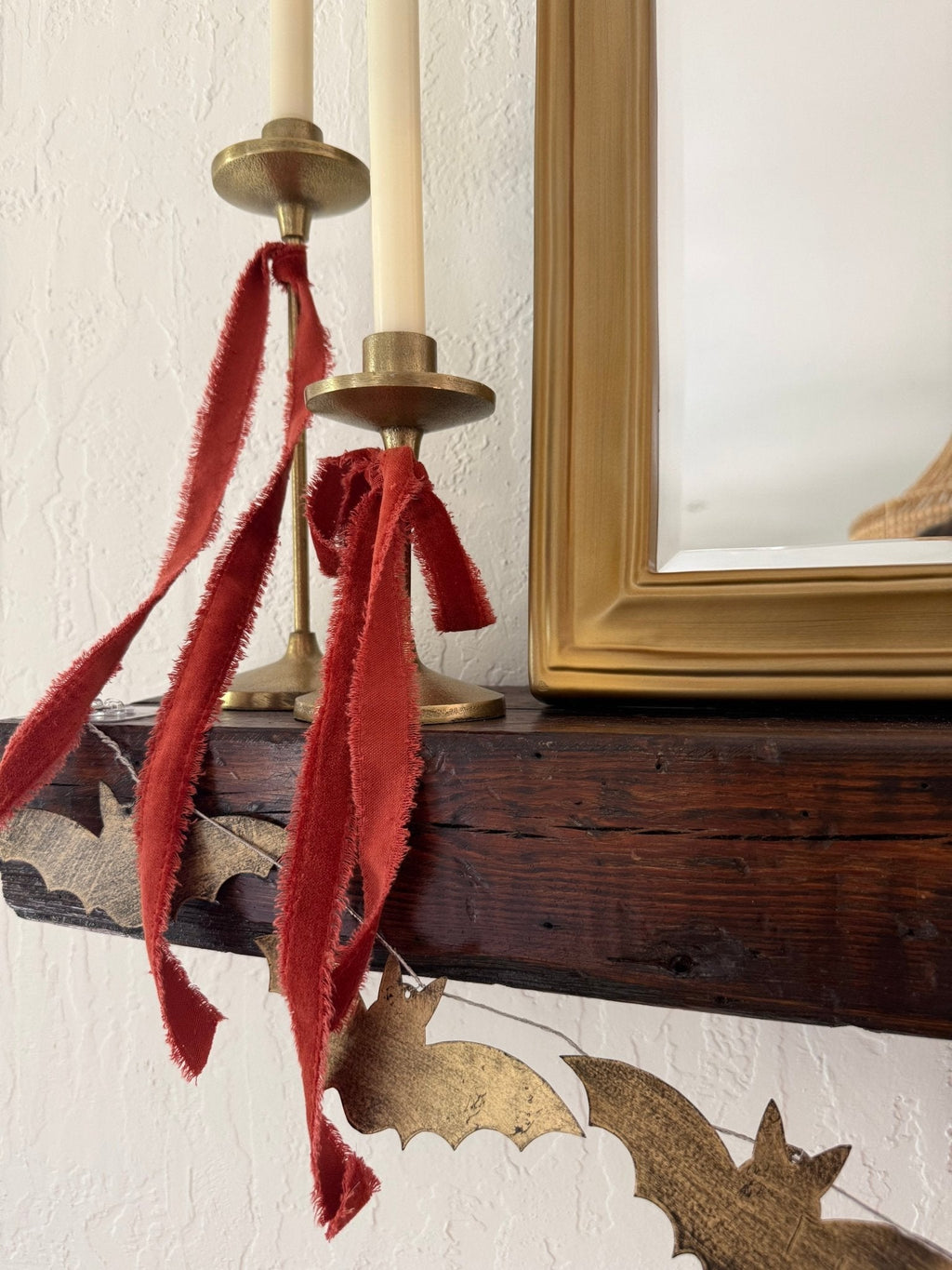 Antique Gold Bats Metal Garland