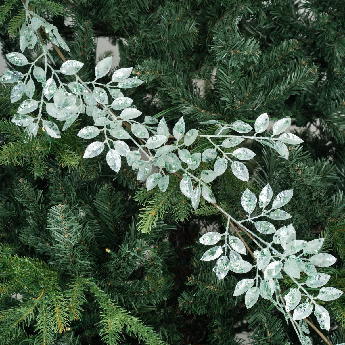 Green Merry Winter Frosted Flower Garland