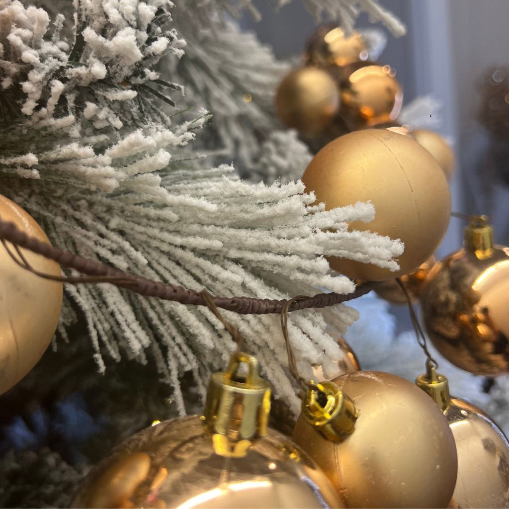 Shiny Ball Garland 6ft